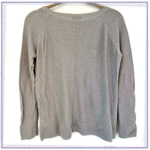 Gap | Gray Sweater - Picture 2 of 7